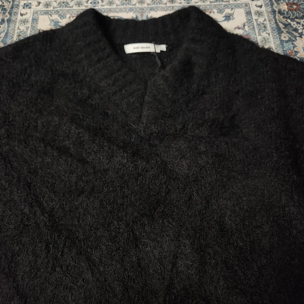 Cozy V-Neck Sweater for Women. OVERSIZED - Picture 6 of 8